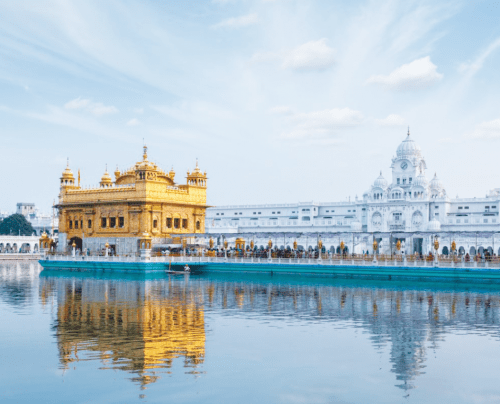   Ancient monuments to visit in India   Golden Temple 