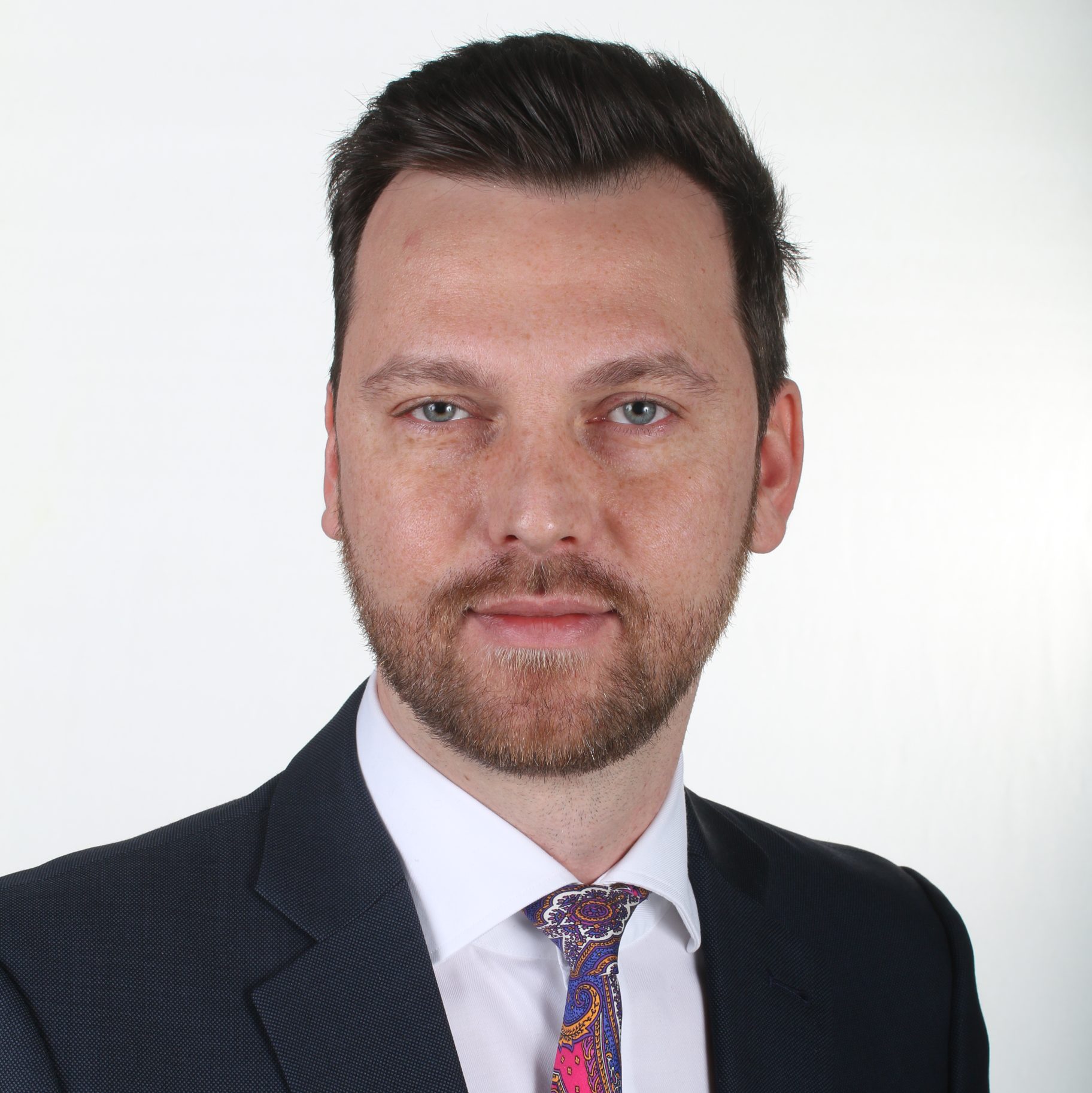 Adrian Artimov: Artificial Intelligence is the biggest transformer in education 1 Adrian Artimov, Director Enrolment and Marketing
Les Roches Global Hospitality Education