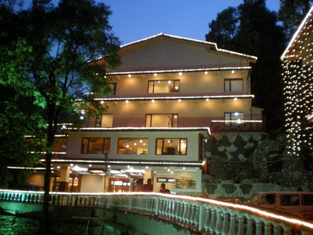 Sarovar Hotels - Madhuban Sarovar Portico in Mussoorie