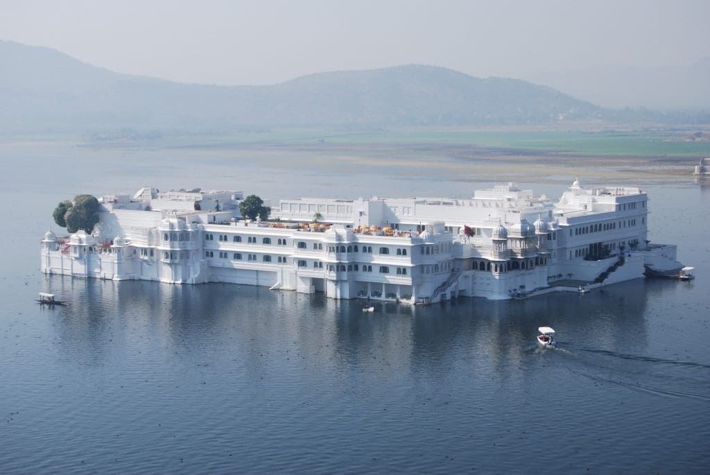 the lake palace 13 great leisure cities to visit in India