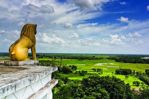 800px Dhauli Giri Lion King Bhubaneswar Orissa Discover the charm of an iconic Buddhist circuit in Odisha