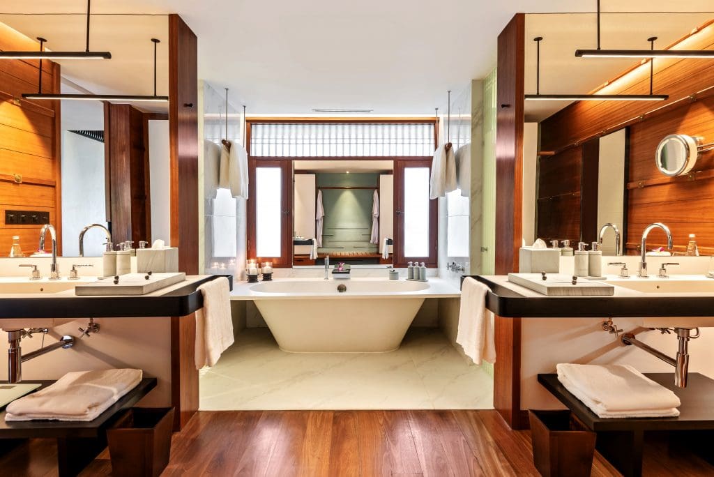 luxurious hotel bathrooms The Datai Langkawi - Canopy Deluxe