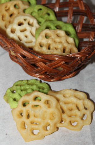 Christmas desserts - Rose cookies - Mangalore's ‘Kokkisan’ and  Kerala's ‘Acchappam 