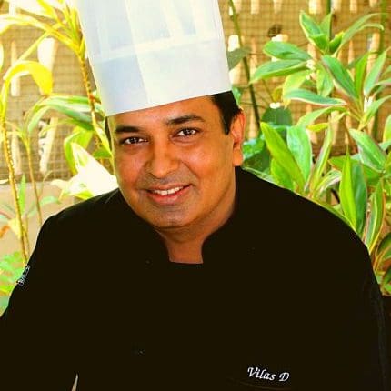 Chef Vilas Dhankute Head Chef Grand Mercure Bangalore edited Christmas cake by Head Chef Vilas Dhankute to delight you
