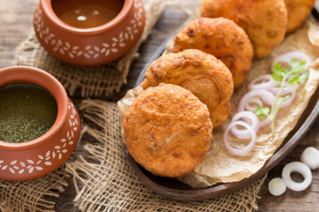    Best street food in Delhi -  Aloo/Pyaaz Kachori