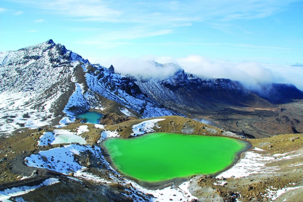  Lord of the Rings Tongariro Alpine Crossing Emerald Lakes with Snow PC_Visit Ruapehu
