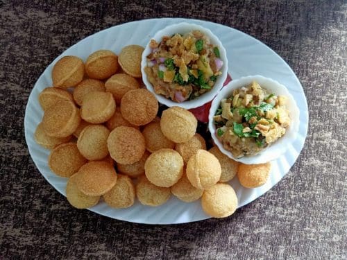 Golgappe 281948 pixahive 1024x768 1 10 of the best street food in Delhi