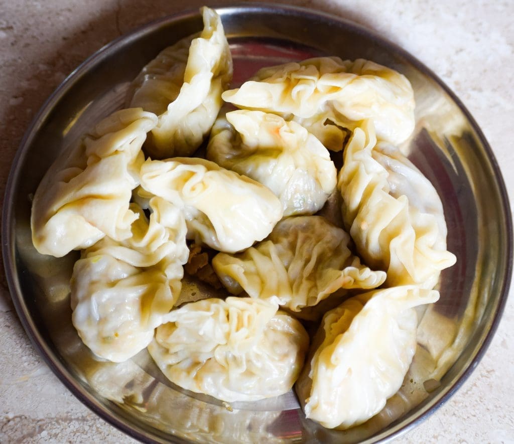 Momos