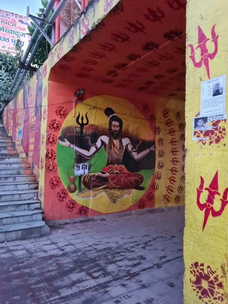 Visit Rishikesh and Haridwar 
Wall-painting-of-Lord-Shiva-at-the-Ghats-Haridwar