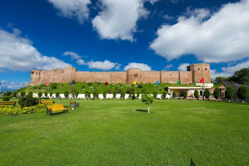 Bahu Fort and gardens