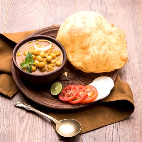  Tasting delicious Indian food - incredible experiences for your India trip