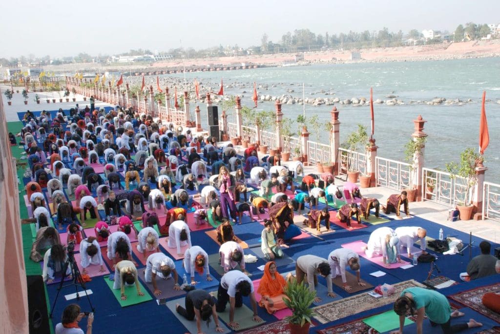 Vibrant Festivals and Fairs in March in India - Yoga