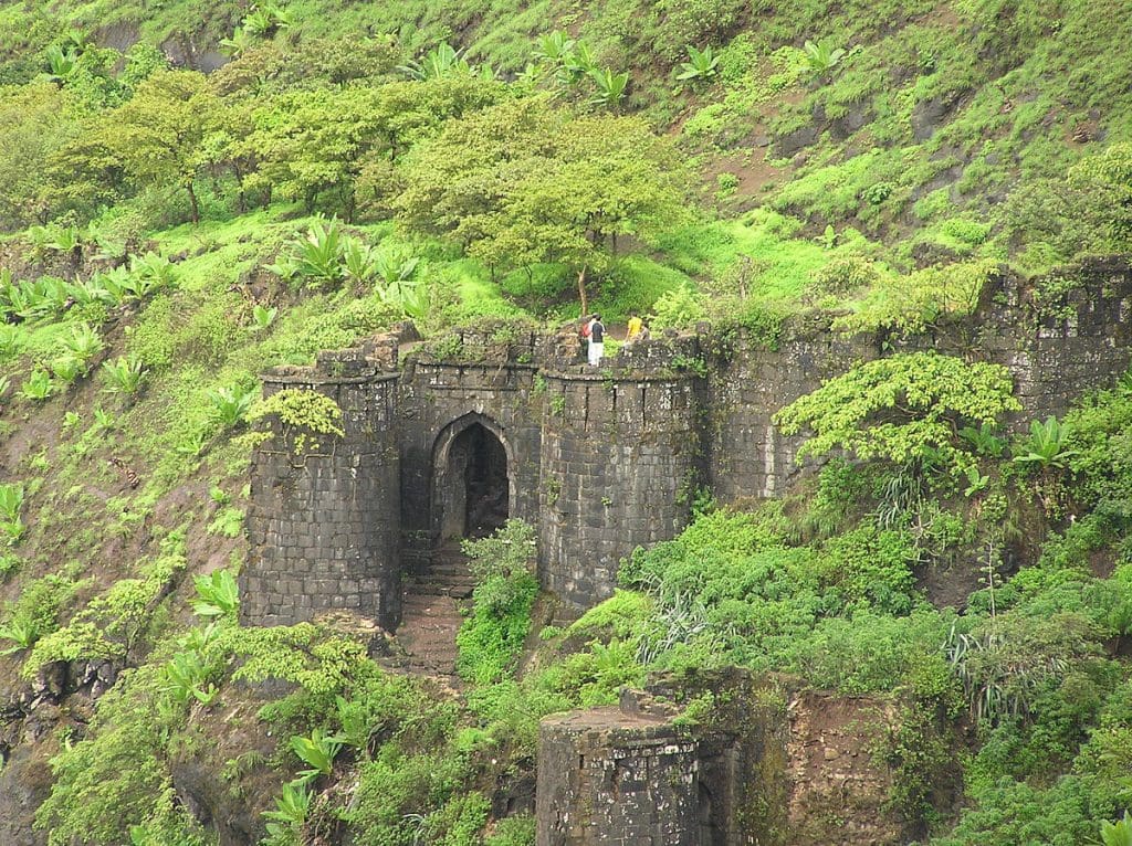 1200px Kalyan Darawaja on Sinhgad Fort Discover 7 awesome lesser known forts of Mumbai