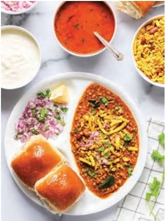 Maharashtrian food -  Misal pav 