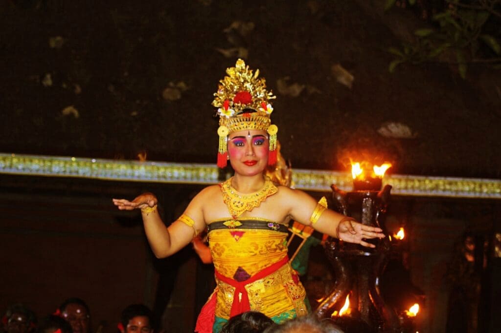  Balinese - Kecak dance  Sita