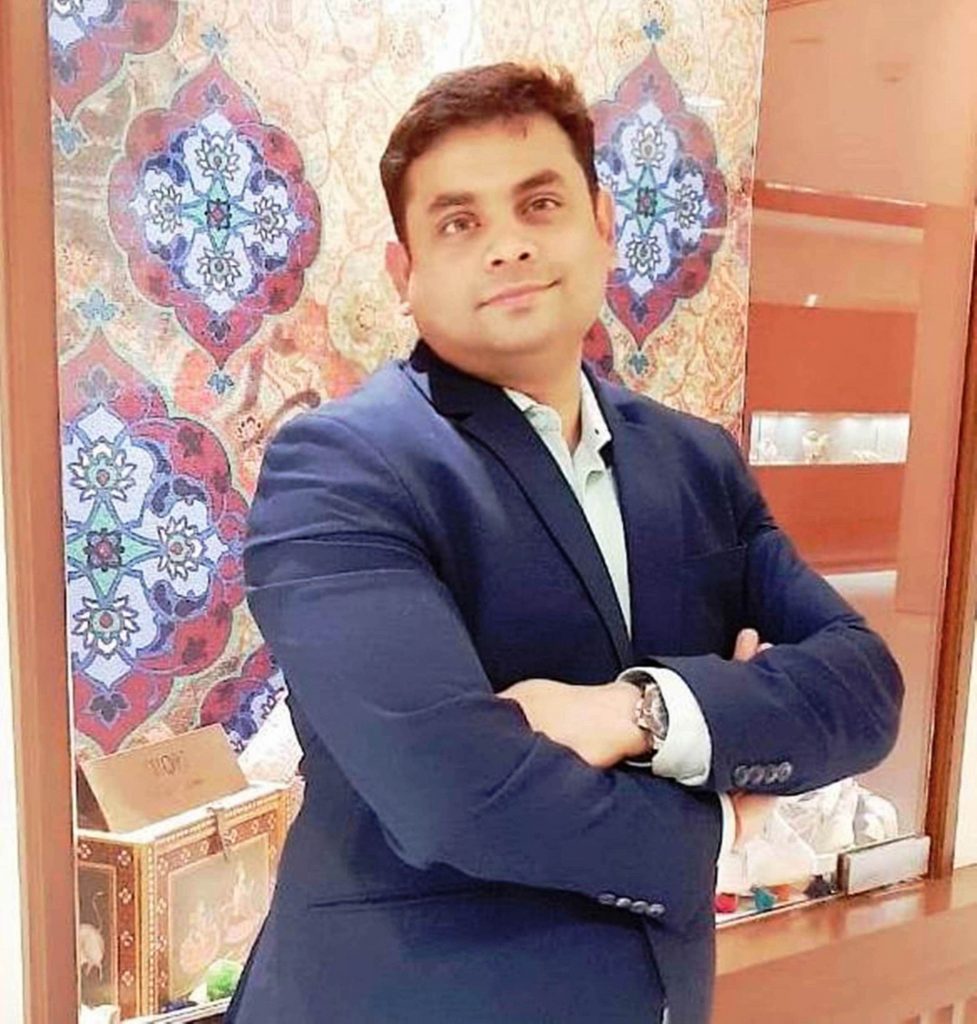 Gaaurav Vanjari as Associate Director of Sales Meluha The Fern 2 Gaaurav Vanjari