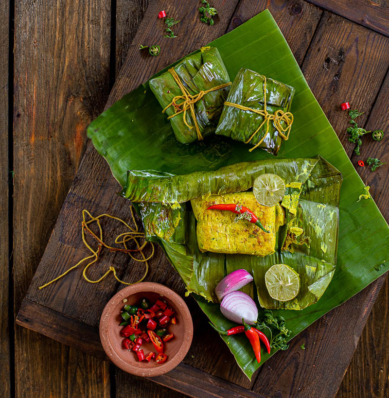  Bengali street food -   Bhetki Macher Paturi