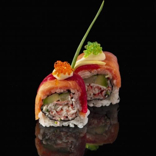 Great Brunches and Specialty Restaurants to dine across India 5 Rainbow Maki Roll