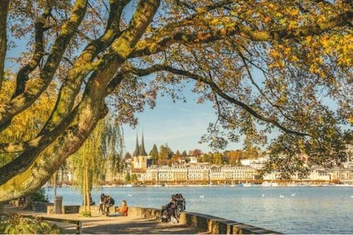 Suiza 8 No te pierdas la hermosa Temporada Dorada de Suiza 7 lugares capturados a través de la lente