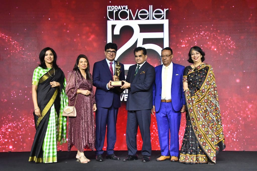 L to R: Bhavna Mehta - Head Cluster PR - Taj Delhi-NCR and Director of PR & Marketing - Taj Mahal, New Delhi, Kamal Gill, Executive Editor & Managing Director - Gill India Group, Puneet Chhatwal - MD & CEO - IHCL, Amitabh Kant - G20 - Sherpa, Kewal Gill - Chairman - Gill India Group, Kanika Hasrat - Area Director - Uttar Pradesh and General Manager - Taj Lakefront Bhopal 