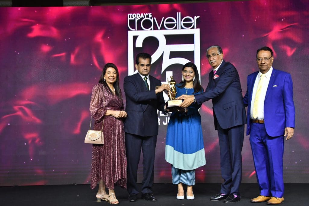 L to R: Kamal Gill, Executive Editor & Managing Director - Gill India Group, Amitabh Kant - G20 - Sherpa, Arohi Tambe - Markting & PR Manager - ITC Maratha, Mumbai, Nakul Anand - Executive Director - ITC Ltd., Kewal Gill - Chairman - Gill India Group 