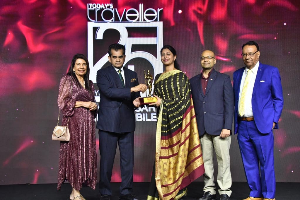 L to R: Kamal Gill, Executive Editor & Managing Director - Gill India Group, Amitabh Kant - G20 - Sherpa,  Vandana Chopra - TRAC Representations Pvt. Ltd., Pukhraj Varshneya - Public Relations Manager - TRAC Representations Pvt. Ltd., Kewal Gill - Chairman - Gill India Group 