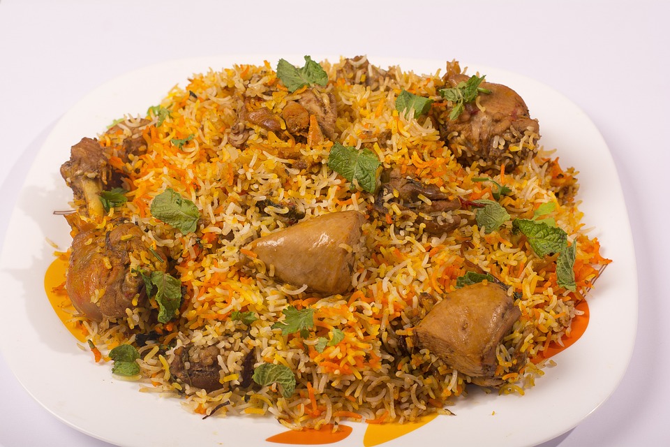 10 traditional Biryanis of India that you will love to taste 11 Traditional Biryanis to try out - Rawther Biriyani