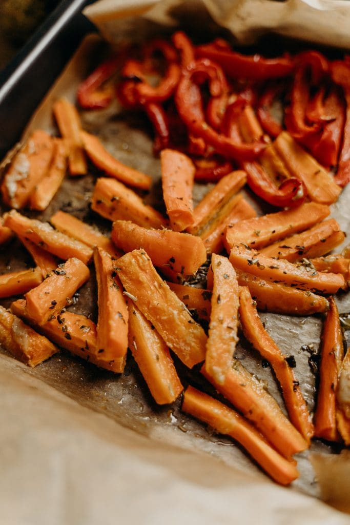 The auspicious occasion of Thanksgiving - Honey-Glazed Roast Carrots 