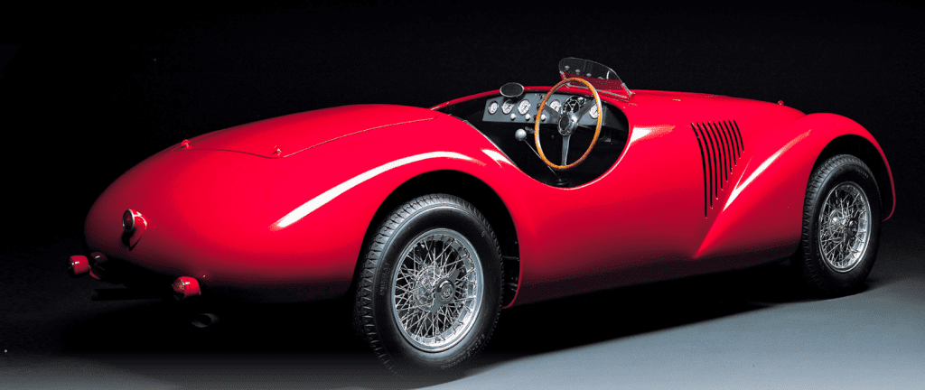 imagen 6 Los fanáticos aplauden cuando el Ferrari 125 S el primer automóvil con el logotipo de Ferrari se estrena en Medio Oriente