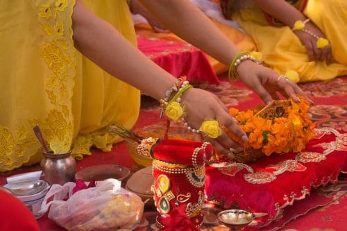 Matrimonio Cultura Rituales Haldi Ceremony India 5050550 Las bodas tradicionales en Rajasthan te dejan grandes recuerdos: 20 rituales importantes