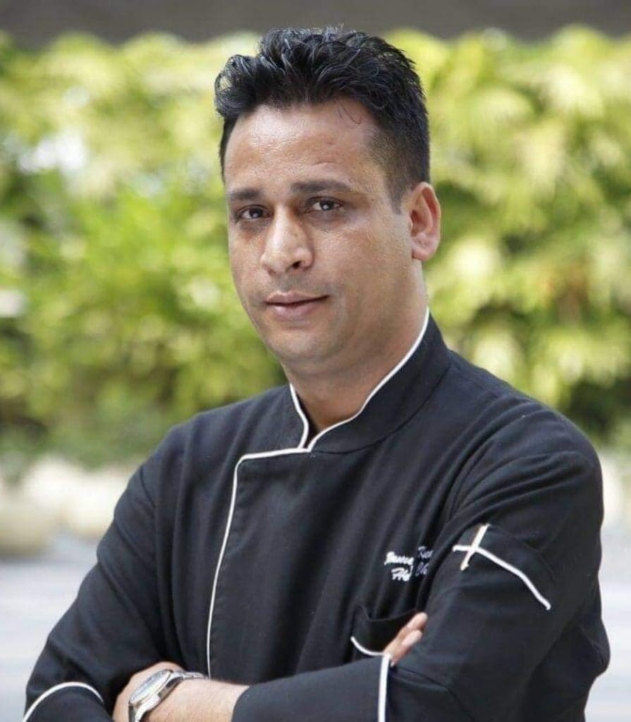 Ramesh Kukreti chef ejecutivo Holiday Inn Jaipur City Center