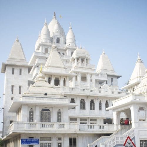 Discover India with a trip to the beautiful Taj Mahal and 8 other historic places in Agra 7 Vrindavan