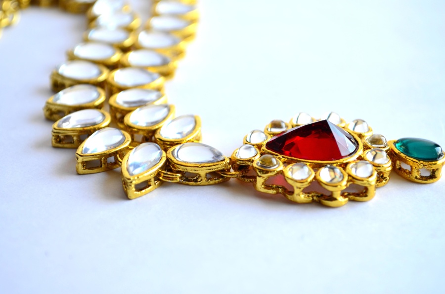 Beautiful Rajasthani jewellery - 6 famous styles 3 Kundan - Rajasthani jewellery