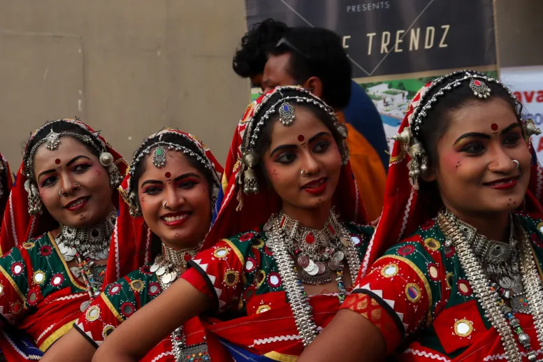  Garba dance of Gujarat - Garba dance at Navratri