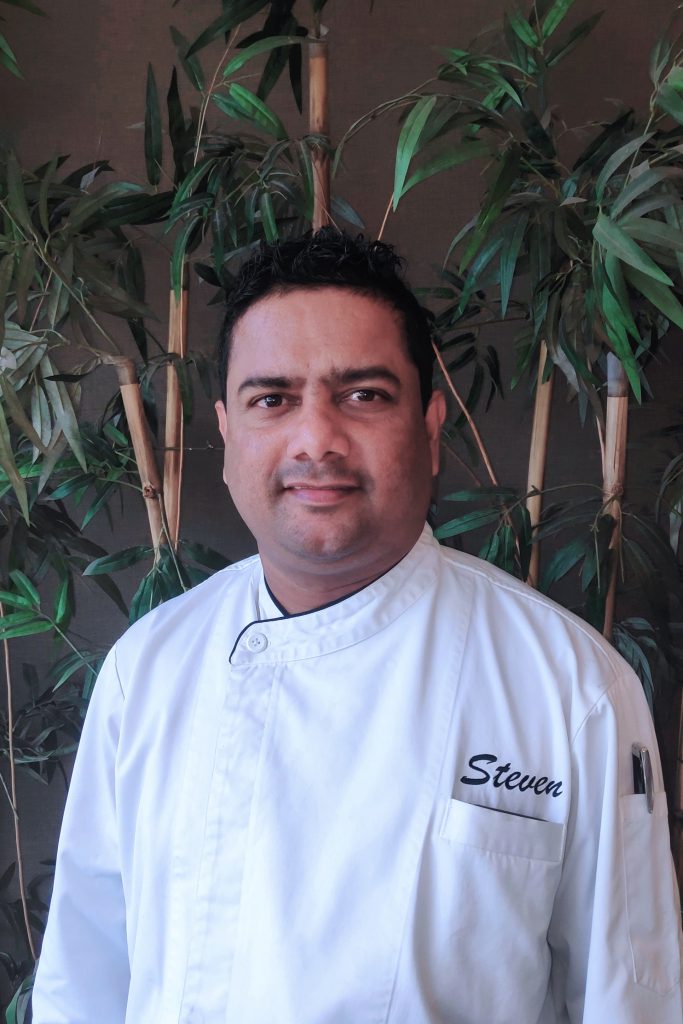 Steven Dsouza jefe de cocina Hyatt Place Pune Hinjawadi