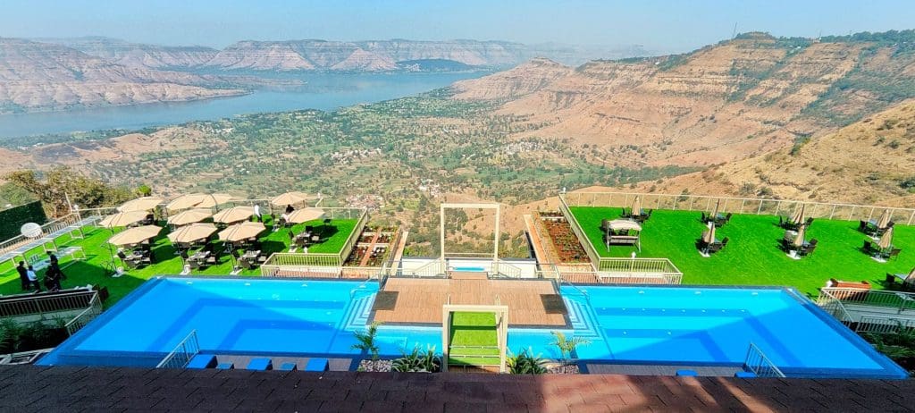 Zuper Resorts presenta el nuevo The Cliff de 41 teclas en Panchgani 1 Zuper Resorts - El acantilado