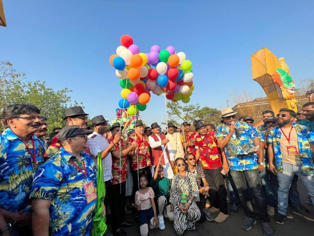 VIVA Carnaval in full swing: Hon. CM Pramod Sawant flags off the parade 3 Shri Shripad Yesso Naik, Hon. Minister of State for Tourism & Ports, Shipping & Waterways, Government of India, Shri Rohan Khaunte, Hon. Minister of Tourism, IT and Printing & Stationery, Government of Goa, Shri. Sanjeev Ahuja, Secretary Tourism, Government of Goa, Shri Pravimal Abhishek, IAS, Director of Tourism, Government of Goa, Shri Jit Arolkar, Chairman; Housing Board MLA - Mandrem Constituency and Shri. Kedar Naik, Vice Chairman; GSIDC, MLA Saligao along with other dignitaries