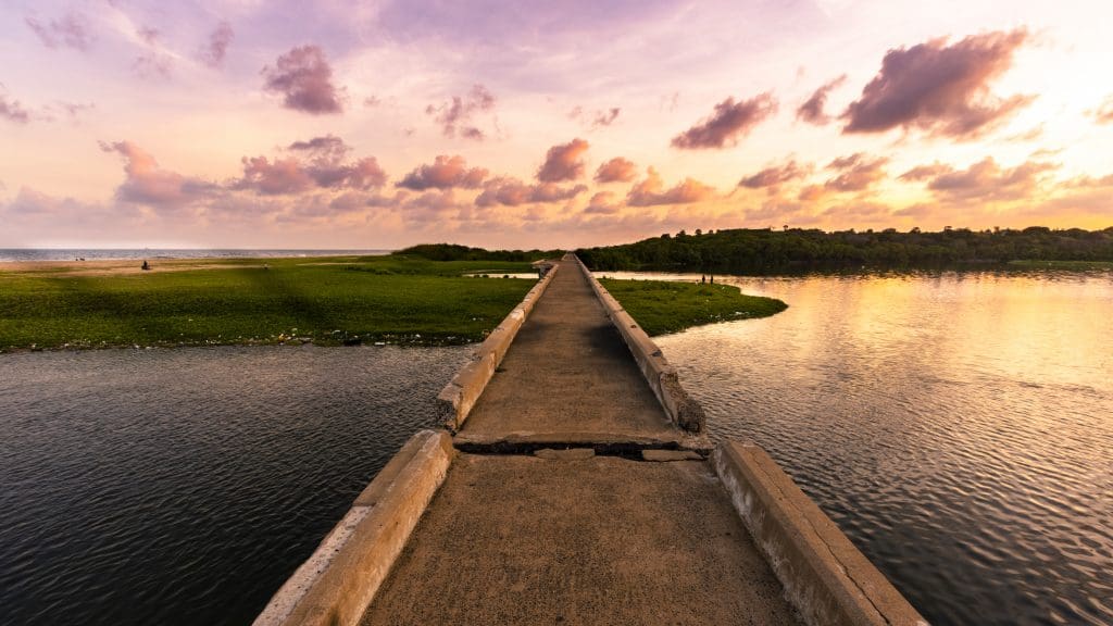 Broken Bridge at Adyar rive Image courtesy Kartnutmegs via Wikipedia Commons