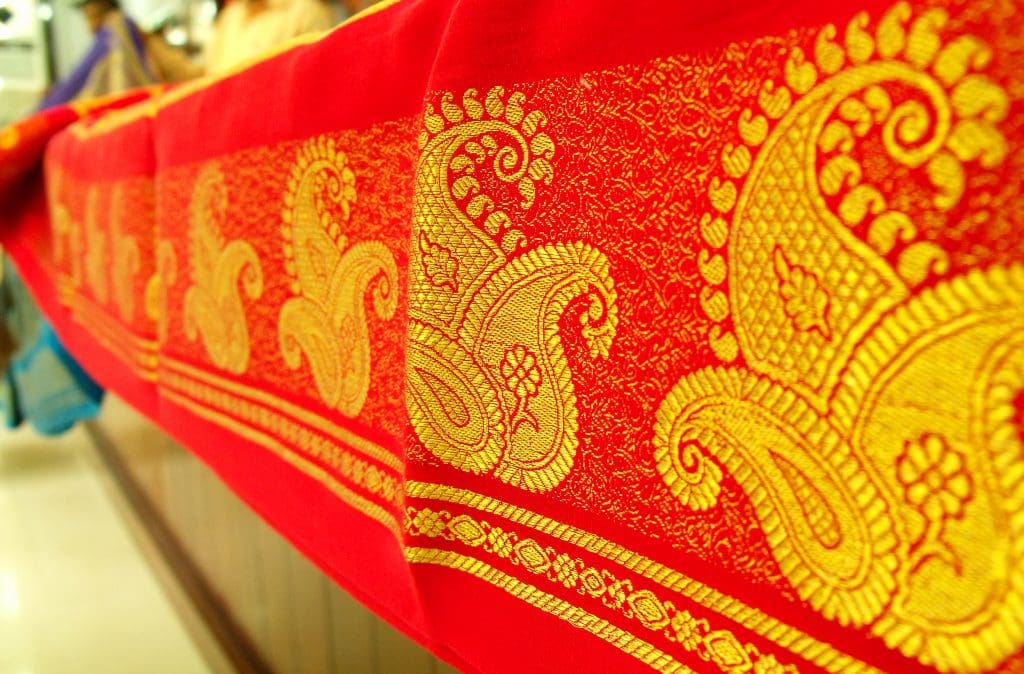Mysore silk saree's zari is made of pure gold thread. Image courtesy Kiranravikumar via Wikipedia Commons