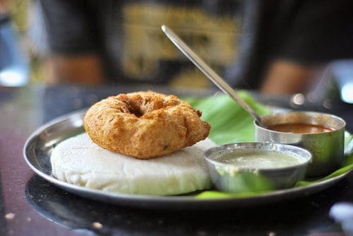 Ondu Plate Idli Vada