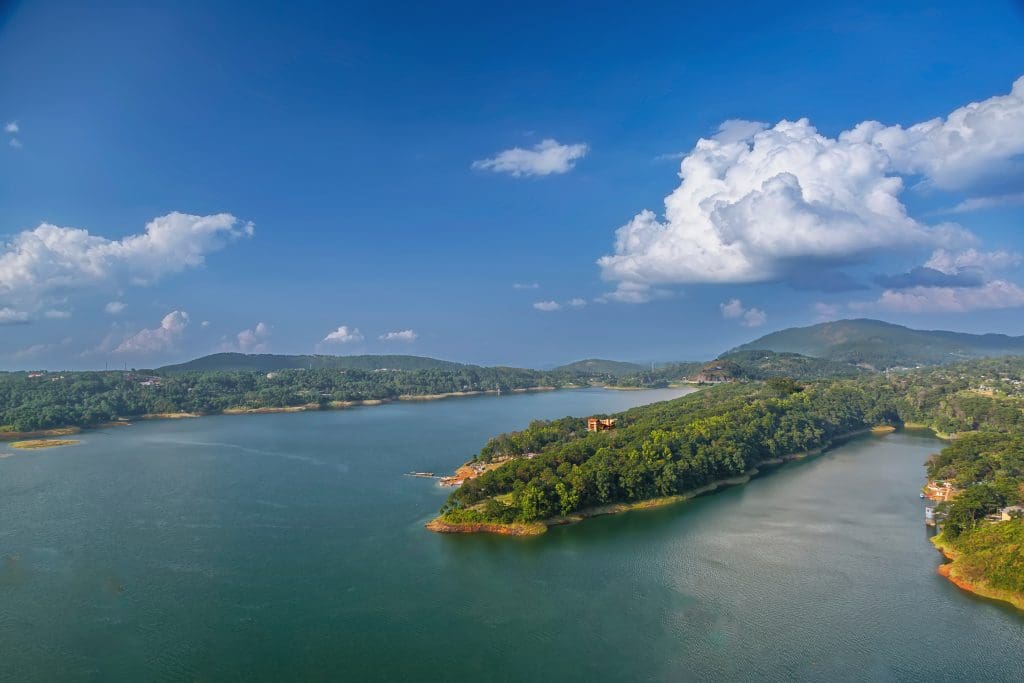 7 best places to visit in Shillong, Meghalaya 3 Umiam Lake Image credit Prof. Vikramjit Kakati via Wikipedia Commons