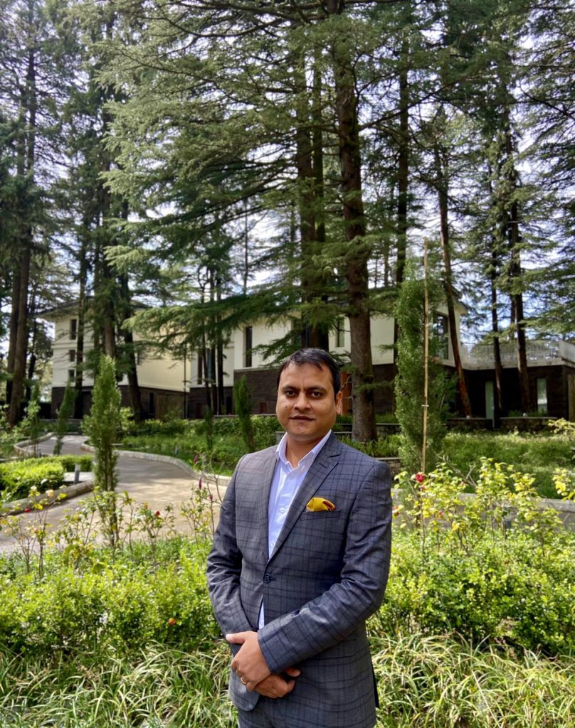 Varun Jasrotia, gerente de ingresos, Hyatt Regency Dharamshala Resort