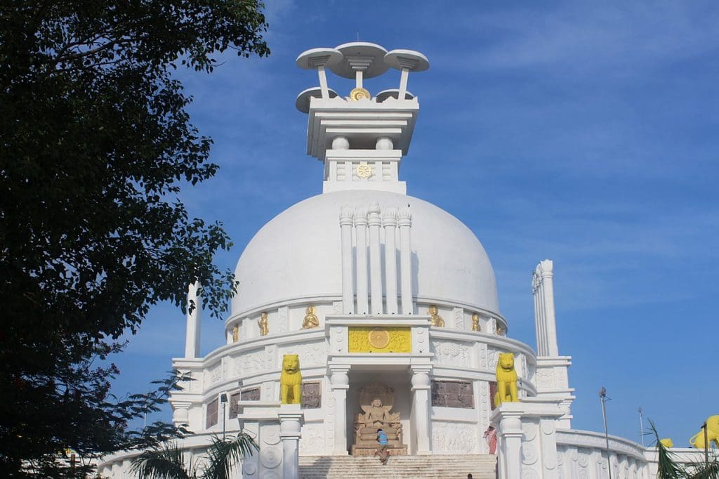Estupa Dhauli Shanti Bhubaneswar