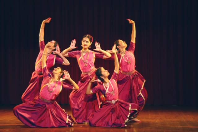 ADTOI realiza House Meeting, celebra con danza clásica el 22 de abril 4 Danza clásica Bharathanatyam Yeshoda Nandan por Sindhu Mishra Group