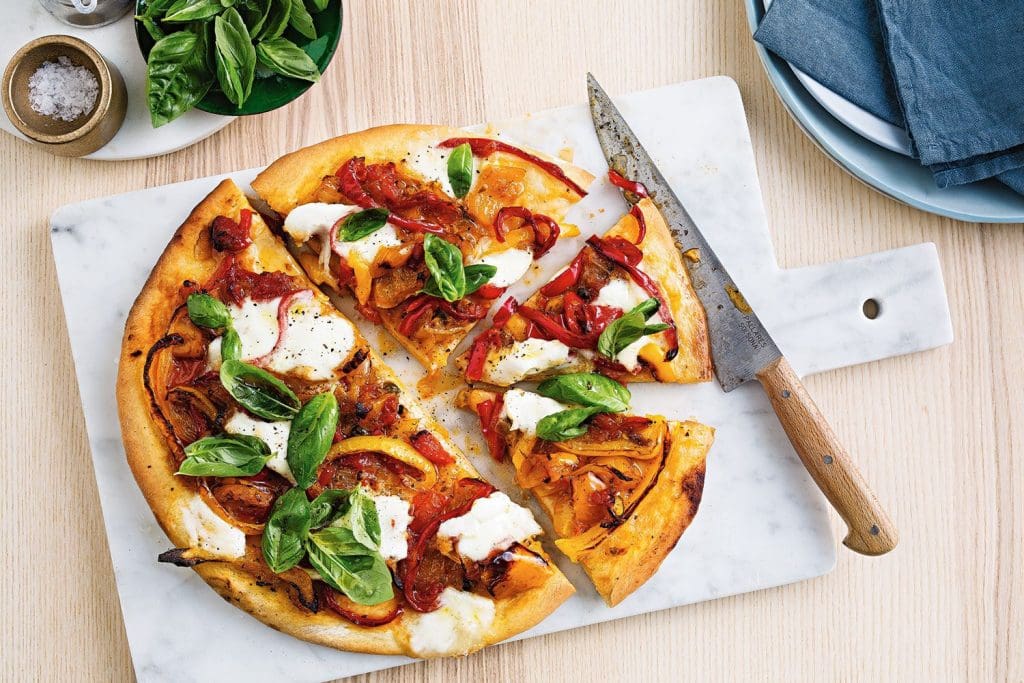 Indian-Style-Street-Food-Inspired-‘Naan-Pizza-With-Pork-Pepperoni-Salami-In-Butter-Masala