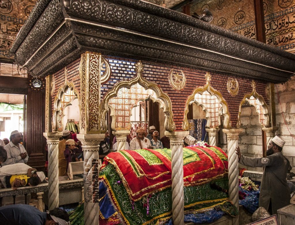   Haji Ali Dargah -Imagen cortesía de Karan Shah a través de Flickr