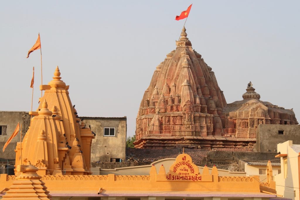 Adi Shankara with Kamnath Mahadeva and Surya temples near Somnath - Temples in  Gujarat, Image credit: TeshTesh via Wikipedia Commons