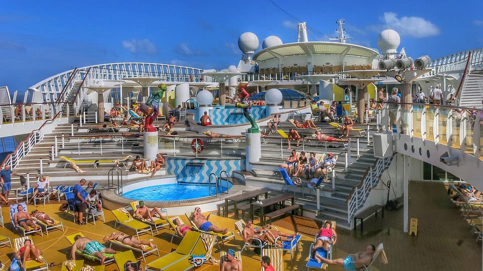 Preguntas frecuentes: los expertos responden 12 preguntas importantes sobre cruceros 3 Caribbean Cruise Ship Driving Cruise Ship Water 2947873 Preguntas frecuentes: los expertos responden 12 preguntas importantes sobre cruceros