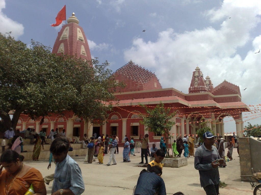 Nageshwar Temple: Temples in Gujarat Image courtesy Dn9ahx via Wikipedia Commons