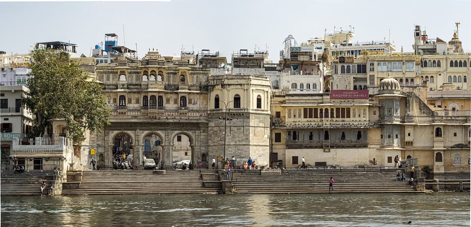  Rajasthan Udaipur Lake - an amazing travel destination